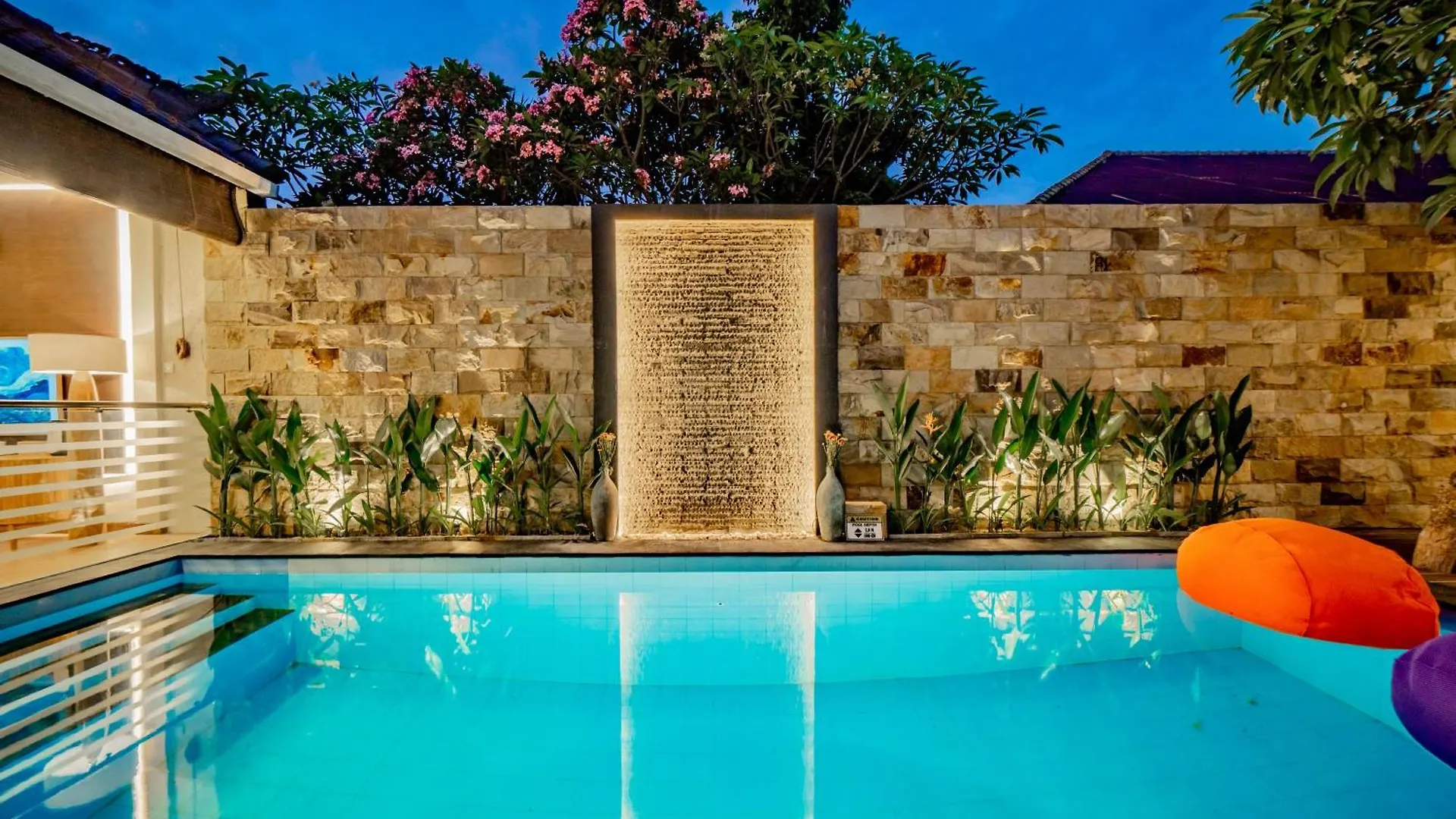 Villa Domino - *New* Luxurious 2Br W/ Pool @Central Seminyak Indonesia