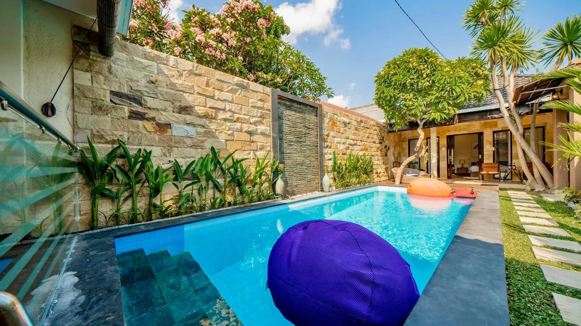 Villa Domino - *New* Luxurious 2Br W/ Pool @Central Seminyak  Seminyak (Bali)
