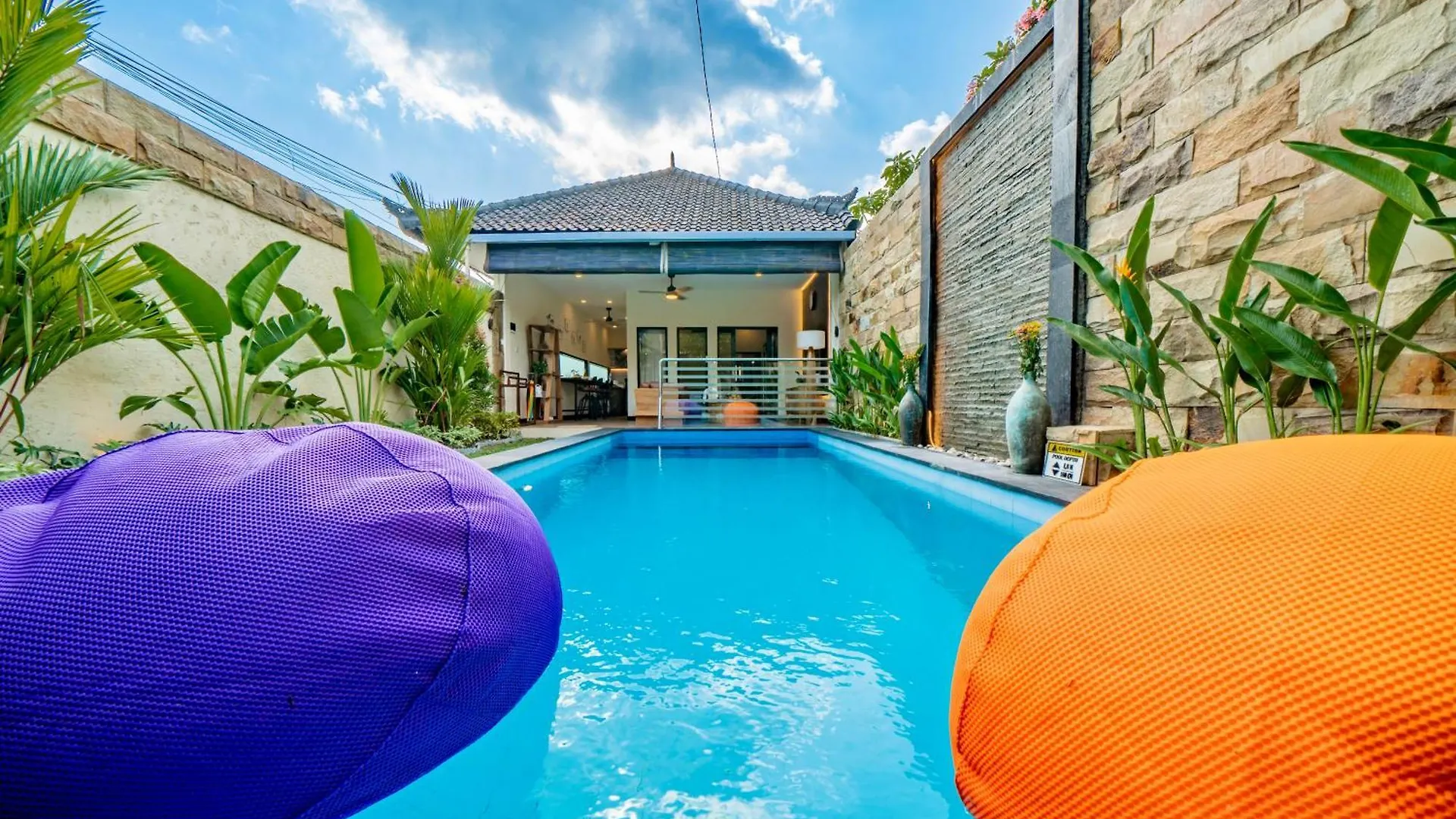 Villa Domino - *New* Luxurious 2Br W/ Pool @Central Seminyak Indonesia