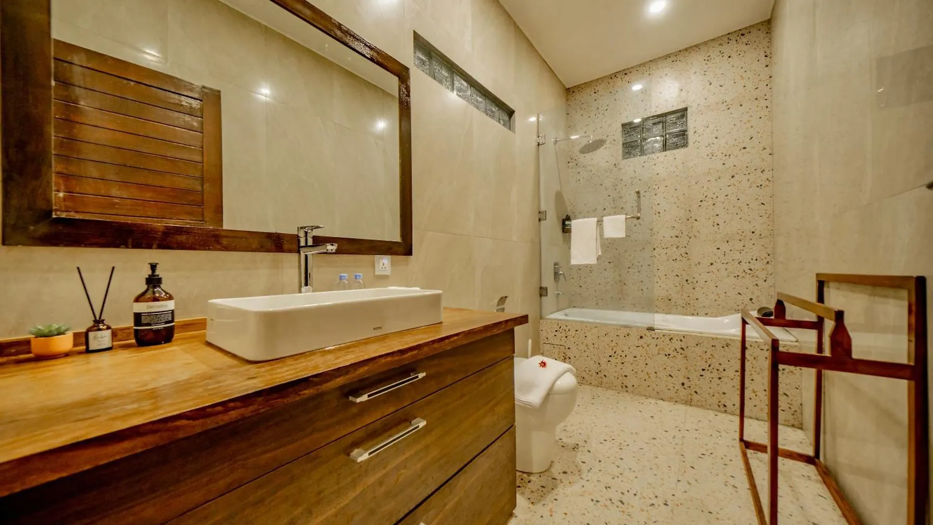Villa Domino - *New* Luxurious 2Br W/ Pool @Central Seminyak Seminyak (Bali)