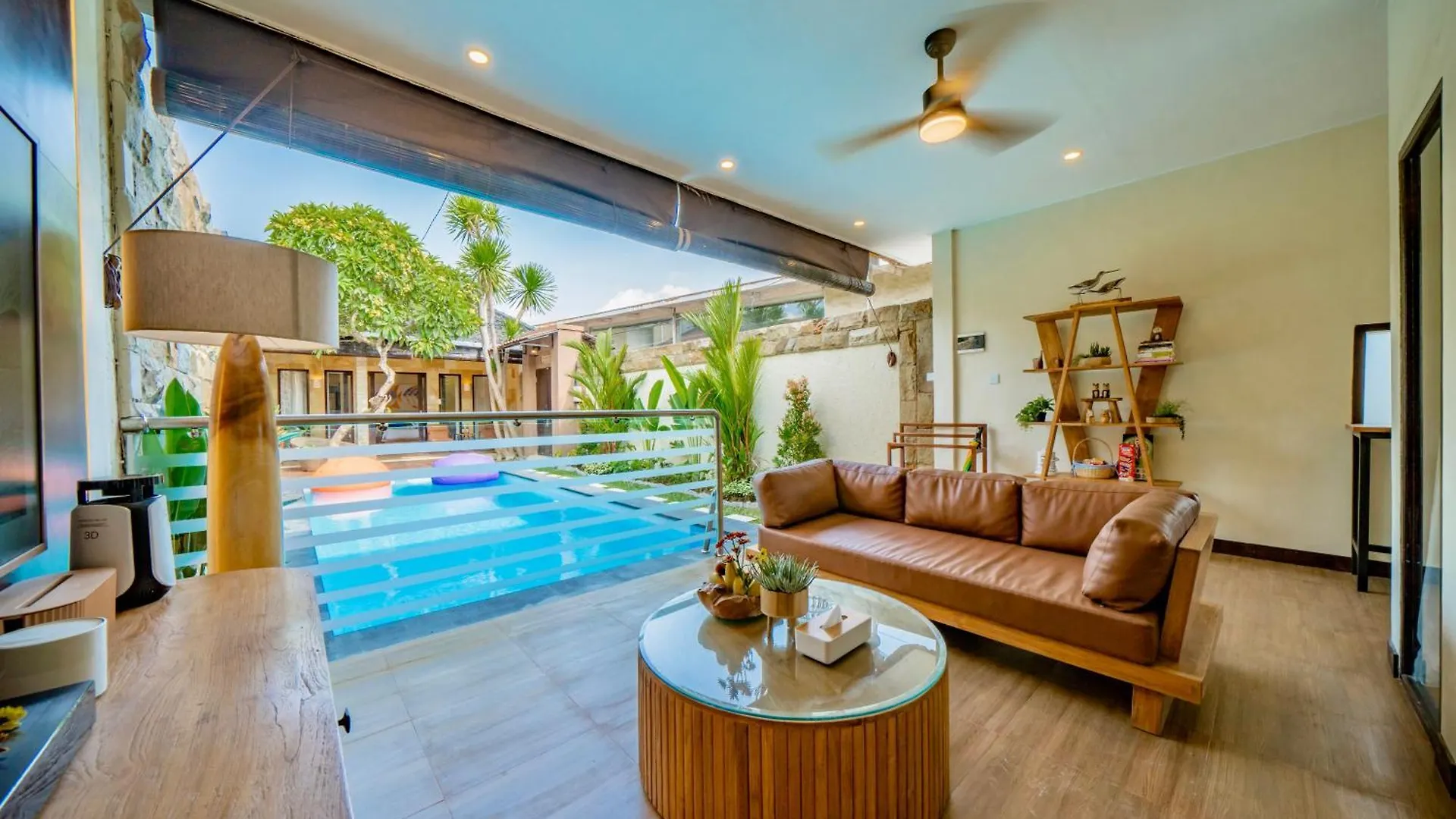 Villa Domino - *New* Luxurious 2Br W/ Pool @Central Seminyak