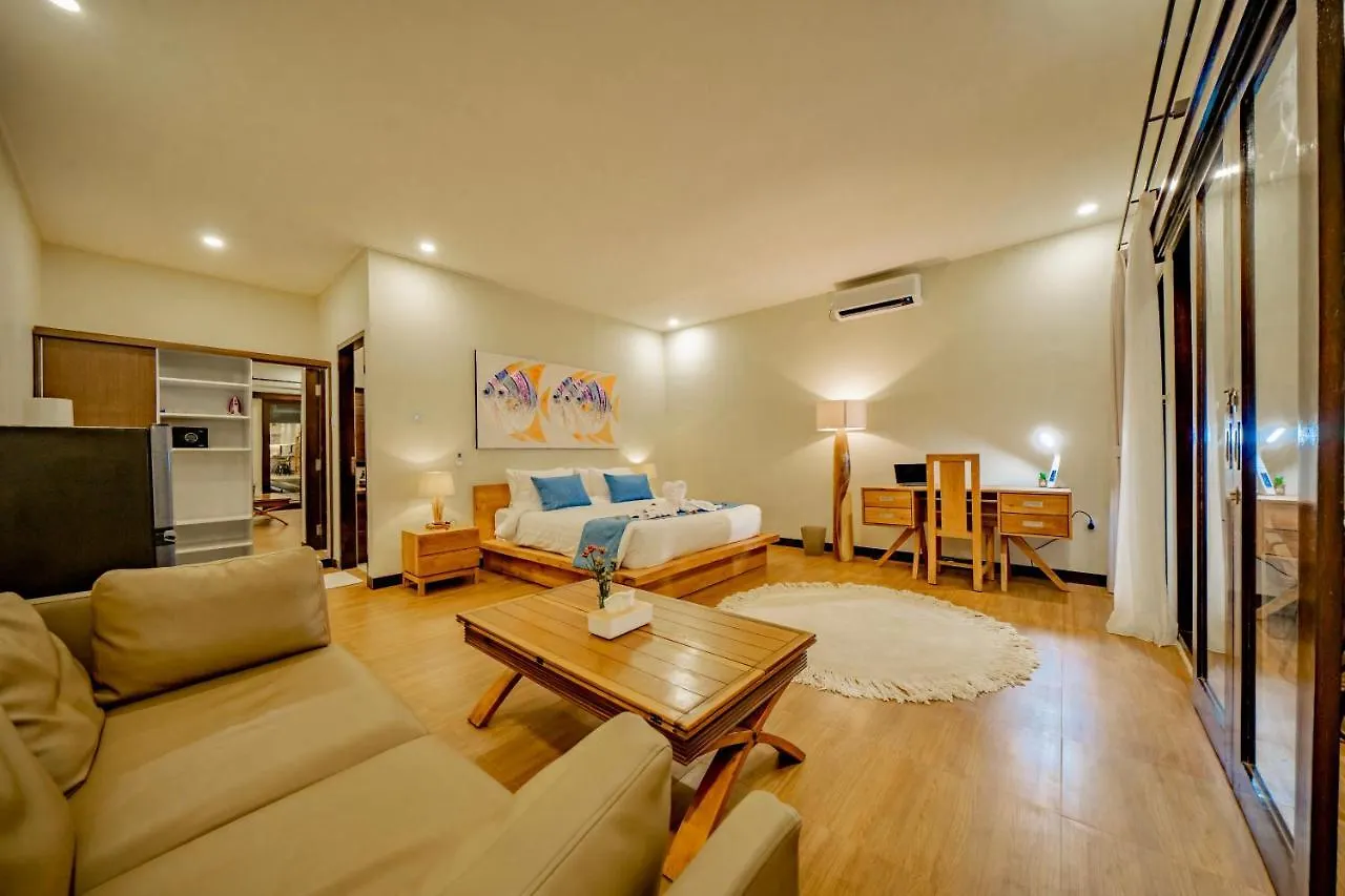Villa Domino - *New* Luxurious 2Br W/ Pool @Central Seminyak